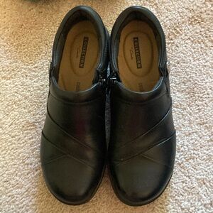 Clarks Black Leather Loafers Slip-On Comfort
